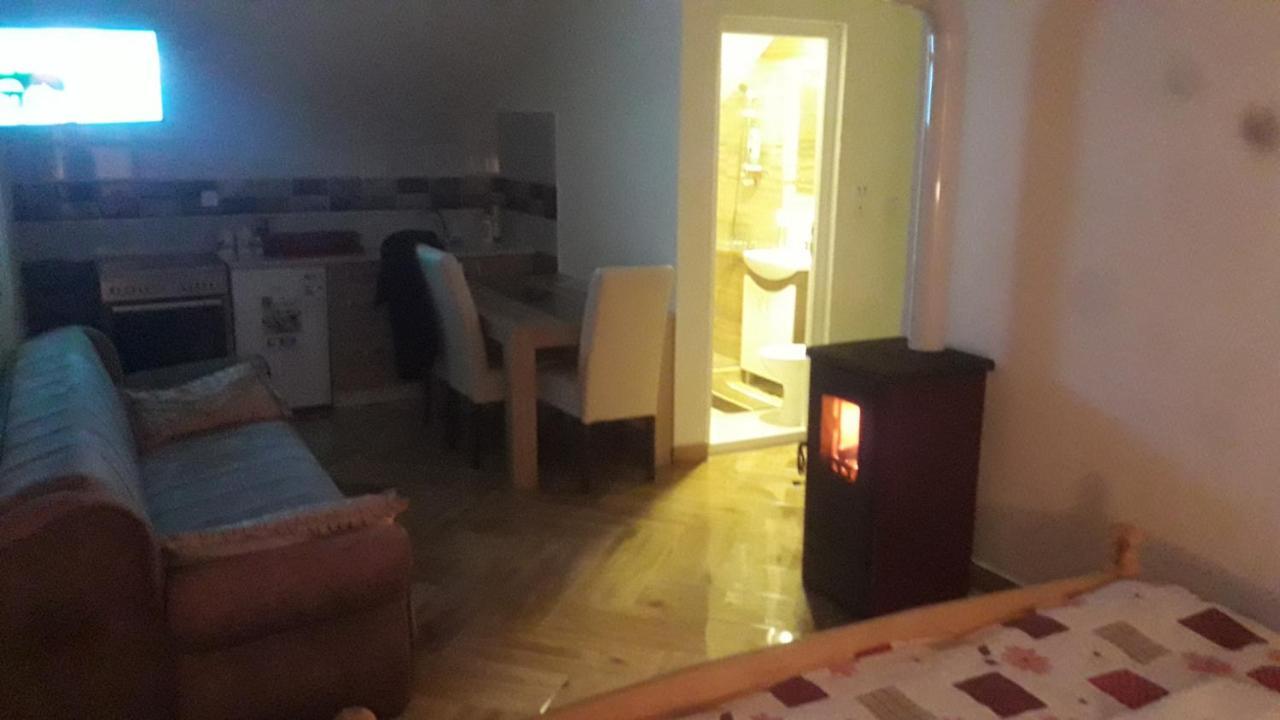 Vuceljic Rooms Andrijevica Eksteriør bilde